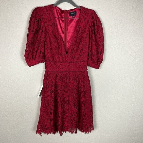 NWT Bardot Kira Red Button Front Lace Mini Dress Puff Sleeve V Neck Sz 2 - Picture 4 of 13